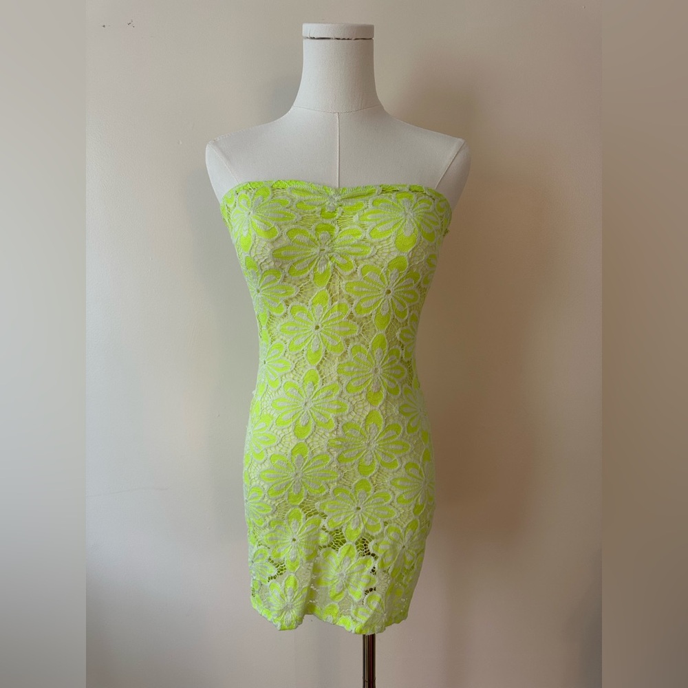 Floral Lace Strapless Dress in Neon Green